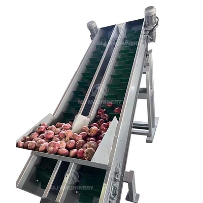 Macchina semiautomatica di imballaggio di patate all'aglio con 2100 L X 900 W X 1290 H mm Dimensione