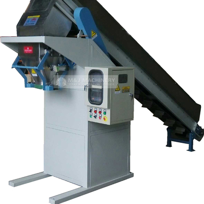 Macchina semiautomatica di imballaggio di patate all'aglio con 2100 L X 900 W X 1290 H mm Dimensione